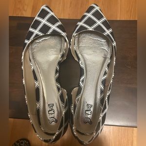 Brash black and white flats